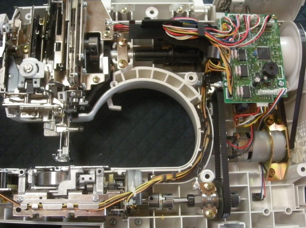 CPS03（InnovisC52）の分解オーバーホールメンテナンス修理｜brotherミシン