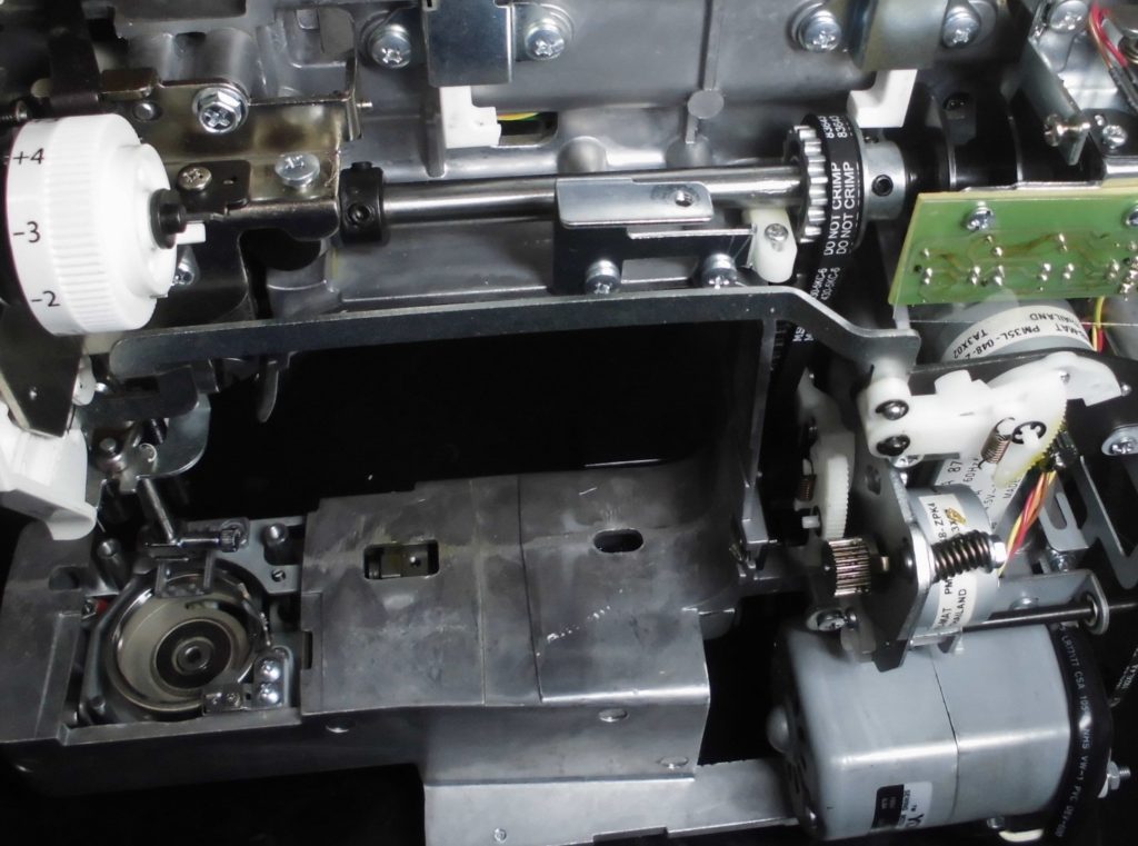 HZL-K10の分解オーバーホールメンテナンス修理｜JUKIコンピューターミシン