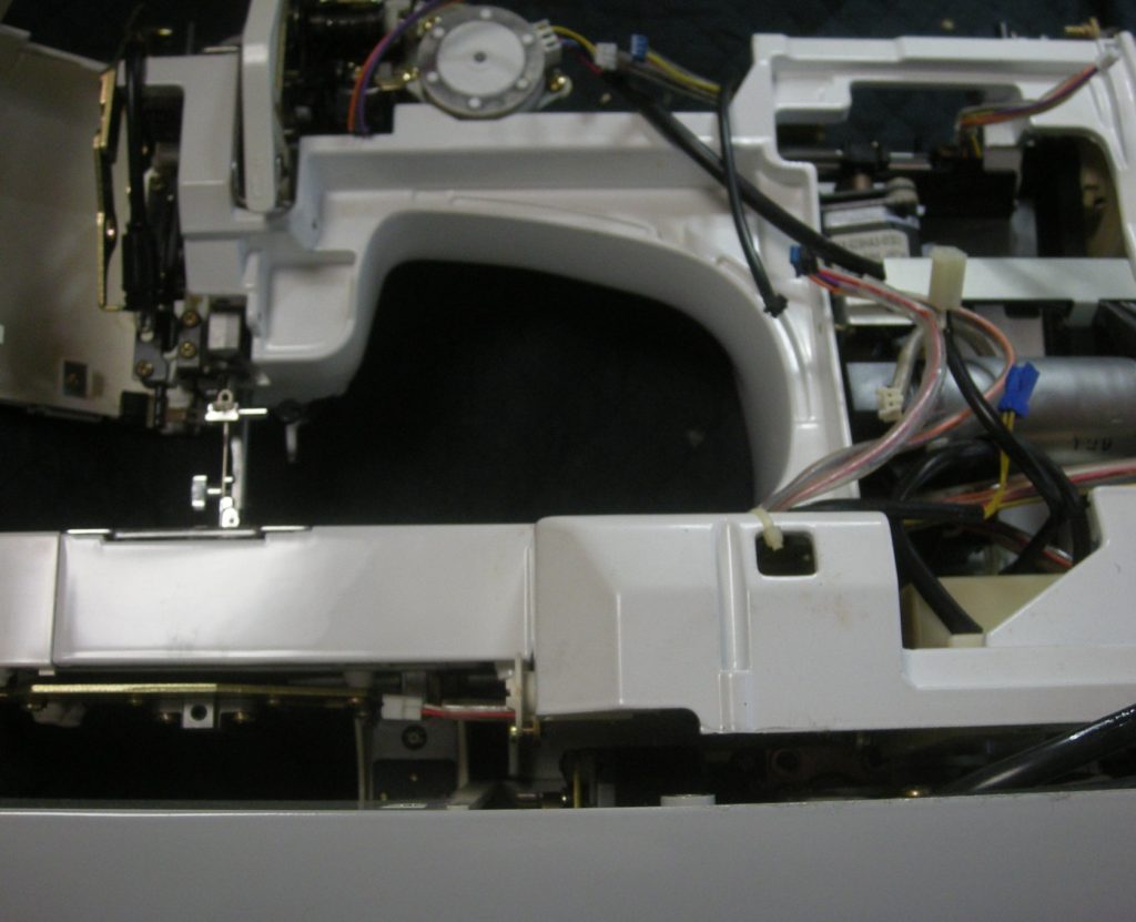 SecioEX9000（セシオEX）の分解オーバーホールメンテナンス修理｜JANOMEミシン