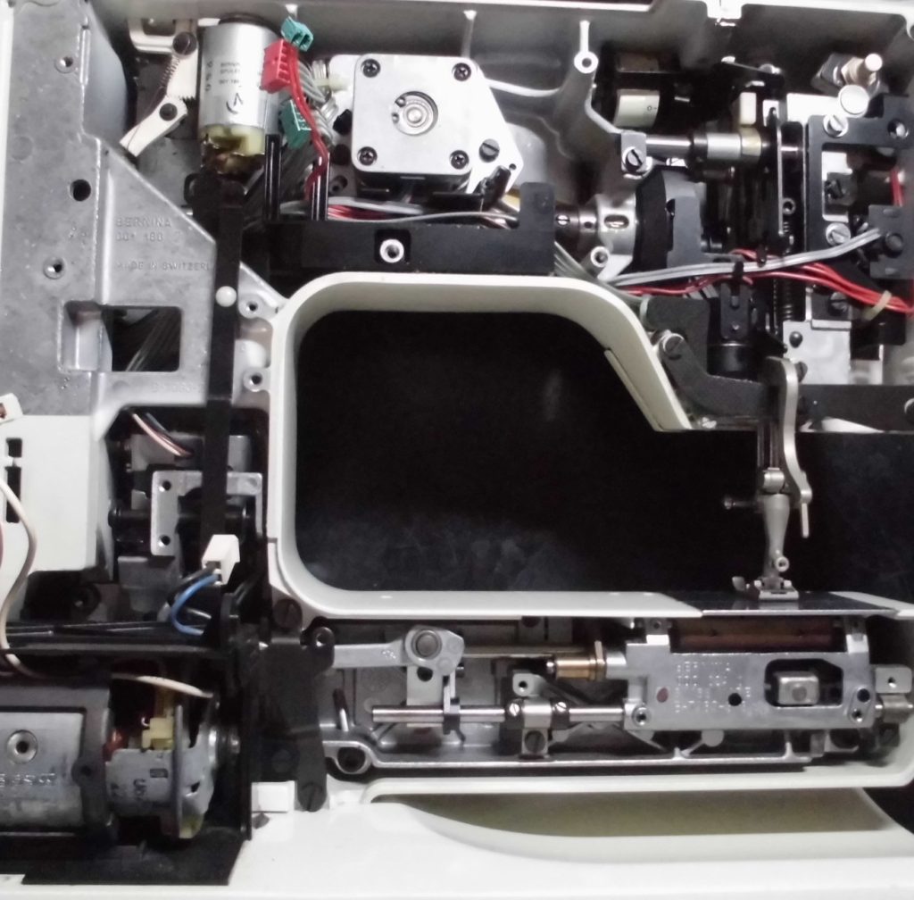 Holidaynu1240の分解オーバーホールメンテナンス修理｜ベルニナミシン