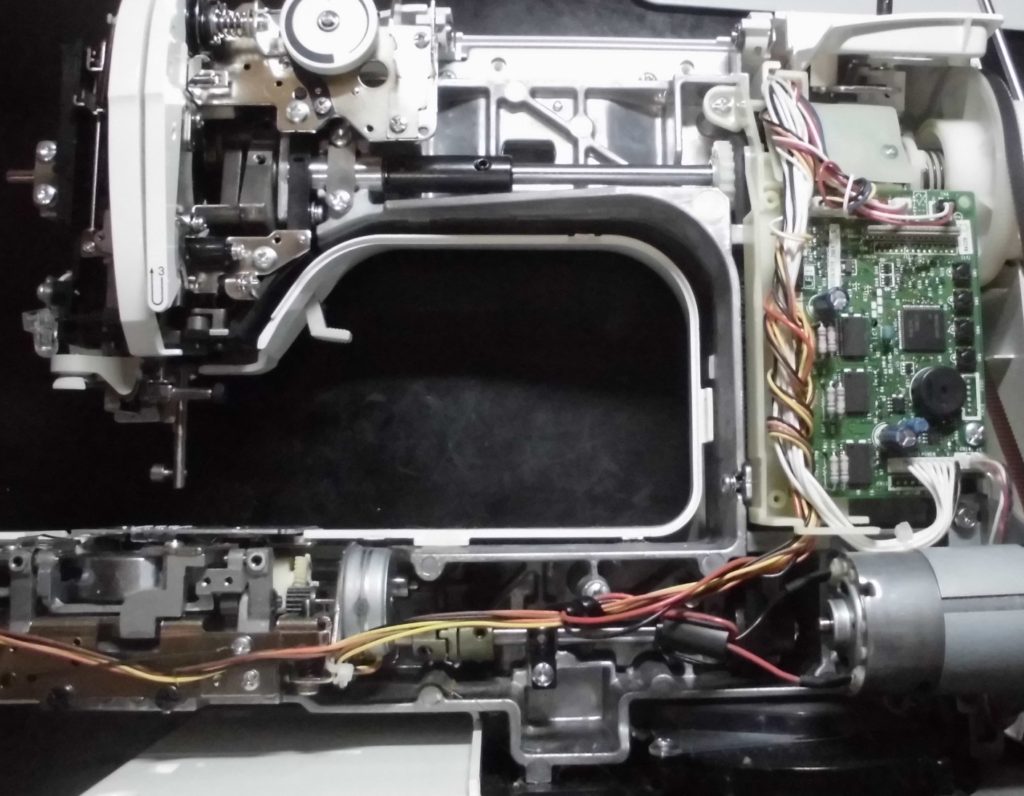 LS700の分解オーバーホールメンテナンス修理|ブラザーミシン修理(型番CPS5231)
