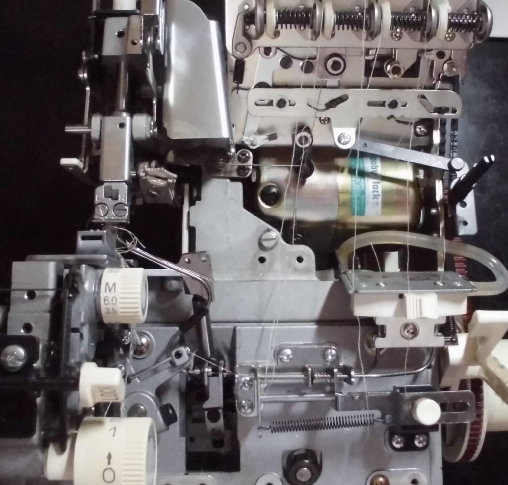 糸取物語BL65の分解オーバーホールメンテナンス修理|ロックミシン修理
