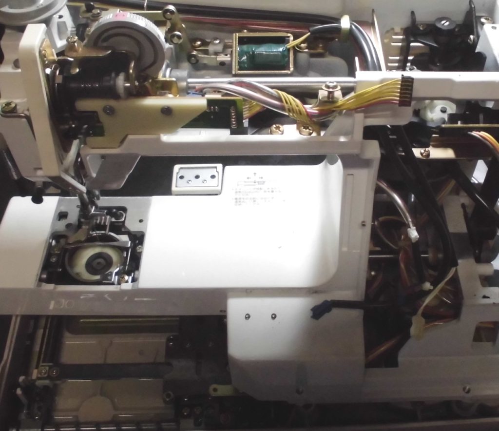 セシオ8200の分解オーバーホールメンテナンス修理|ジャノメミシン