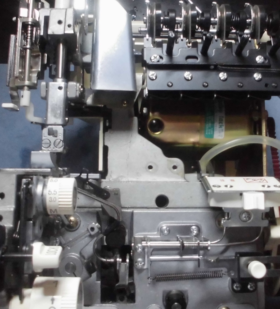 衣縫人の分解オーバーホールメンテナンス修理｜ジューキbabylockミシン