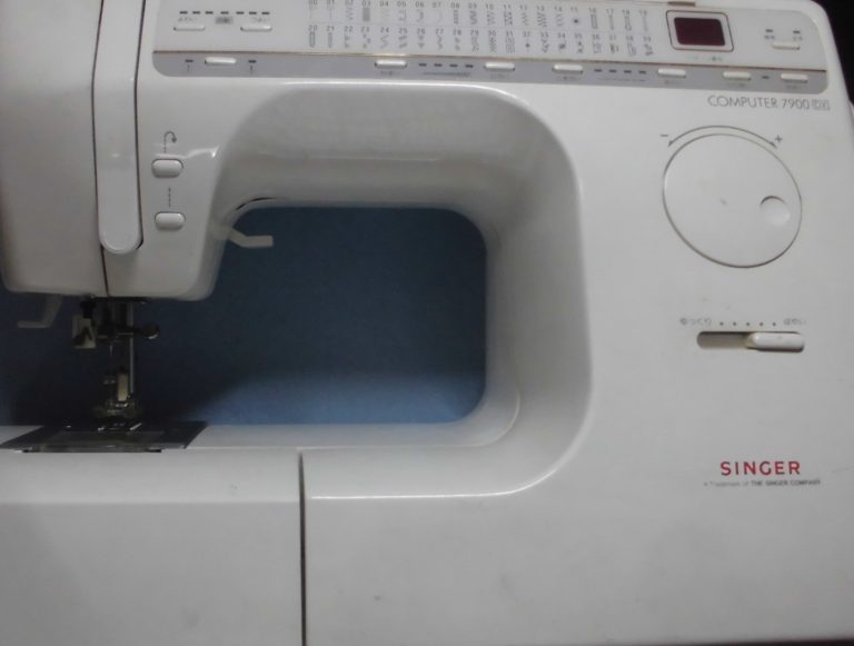 Computer7900DX｜シンガーミシン修理｜下糸を引き上げてこない、縫えない – 小さなミシン修理専門店